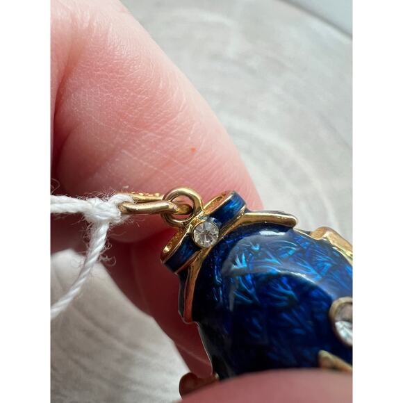 Vintage F.E. Faberge Style Egg Pendant Charm Brass Gold Plated Enameled Crystals - Picture 3 of 6